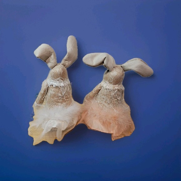 Bella Lux Easter Shelf Sitter Bunny Rabbit Dolls Cream/Pink Damask lot of 2 - Picture 2 of 3
